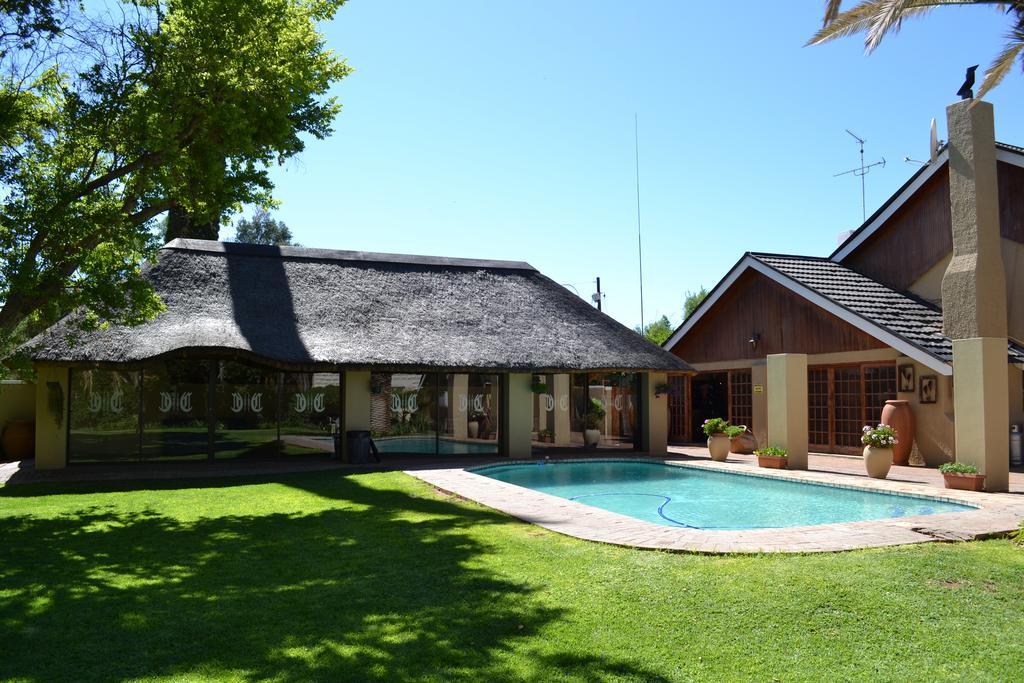 Castello Guesthouse Vryburg Exteriér fotografie